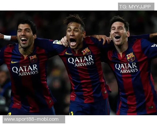 内马尔与父亲重温巴萨辉煌岁月感慨万千情深意重